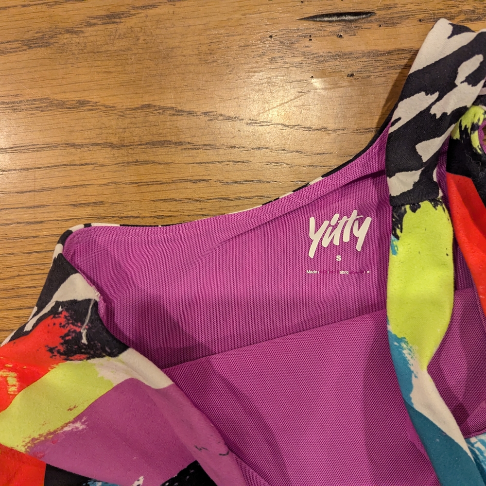 YITTY Colorful Abstract Print Top - Picture 3 of 3